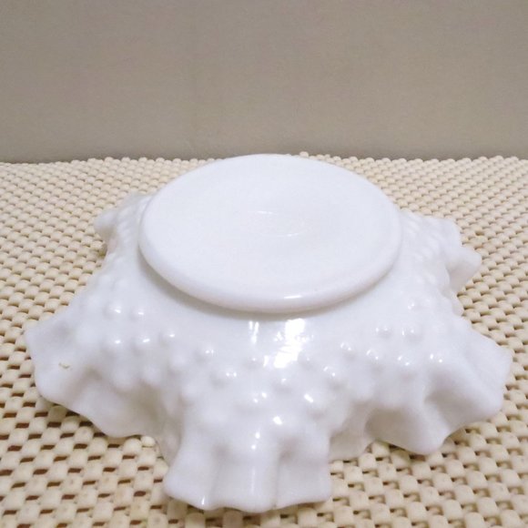 Fenton Hobnail White Milk Glass Candy Bon Bon Dish Bowl Ruffled 6" - Picture 4 of 7
